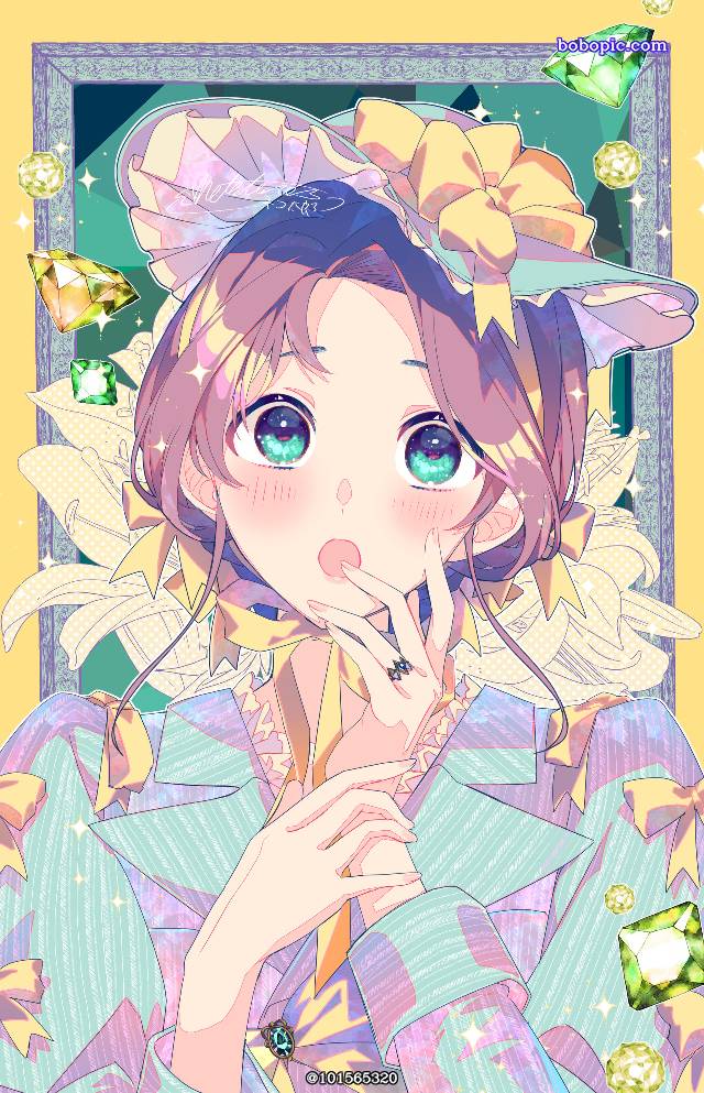一张小女孩绘画图片