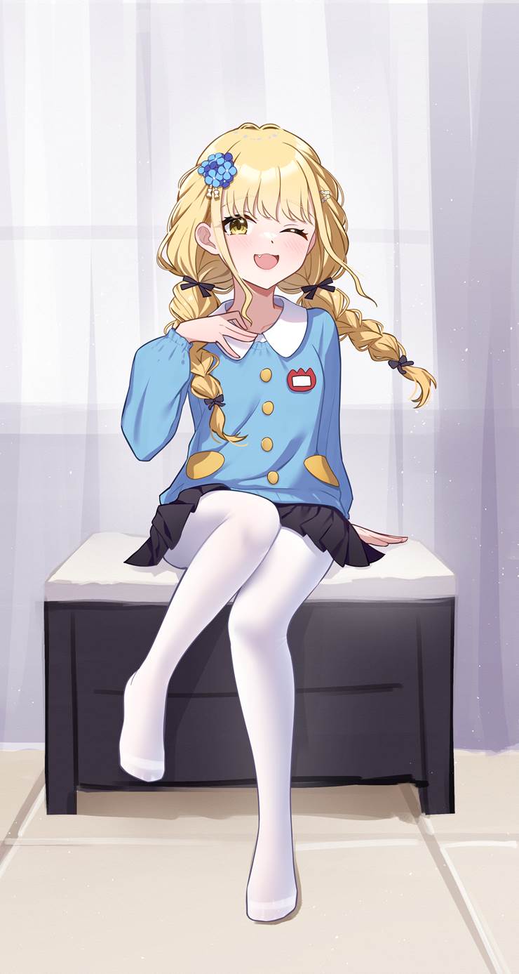 Kotone Fujita, beautiful girl, 练习, 脚底, 白丝袜, Gakuen IDOLM@STER, 抛媚眼, 金发, Child Smock