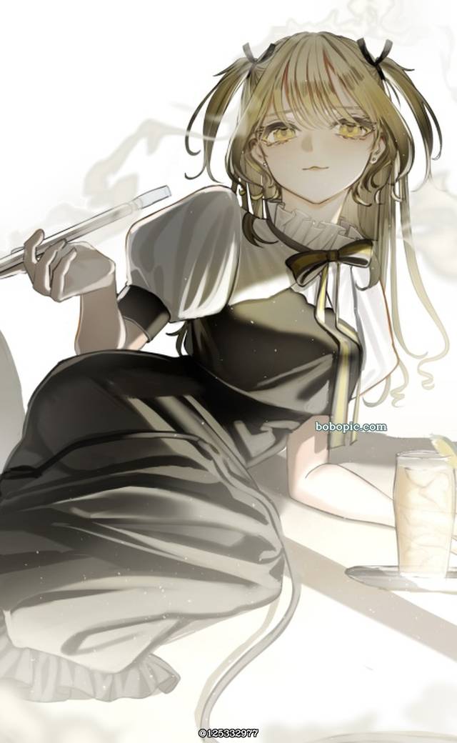 一张金发,小女孩,shisha,一次创作绘画图片