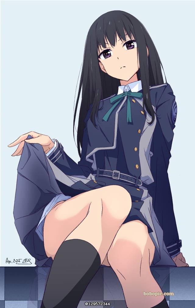 莉可丽丝, 井之上泷奈, uniform