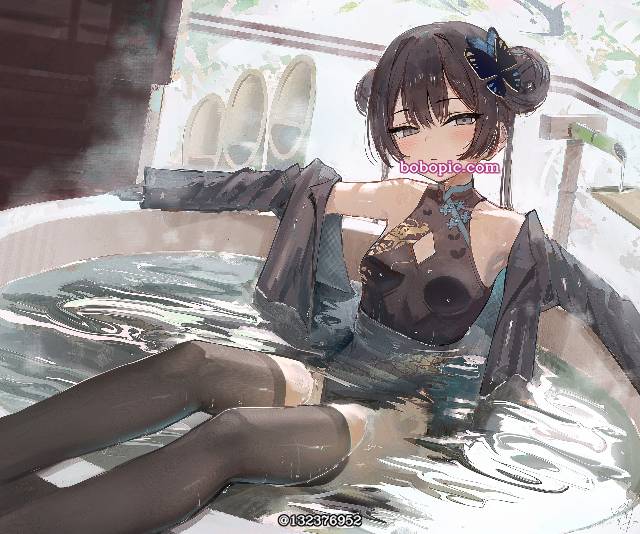 龙华妃咲, 碧蓝档案, Blue Archive 1000+ users, clothed bathing