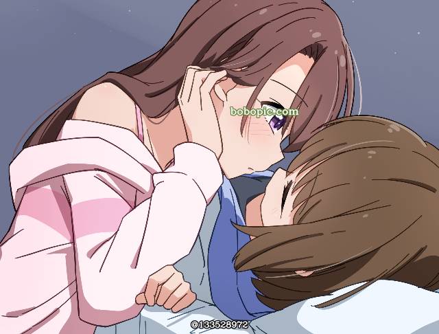 Saki Kodaka, yuri, lesbian kiss