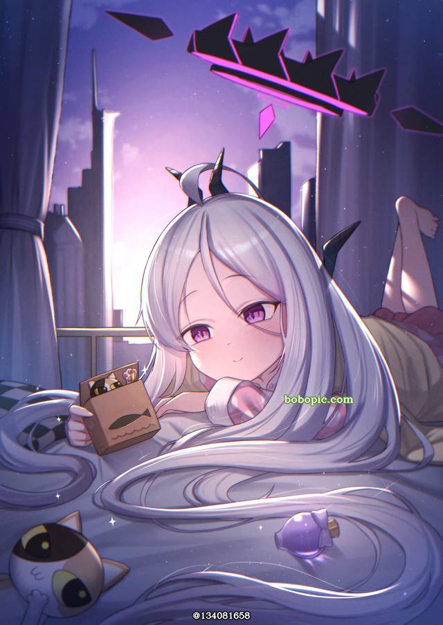 碧蓝档案, Sorasaki Hina, 空崎阳奈（睡衣）, 俯卧, White Hair, purple eyes, 在床上