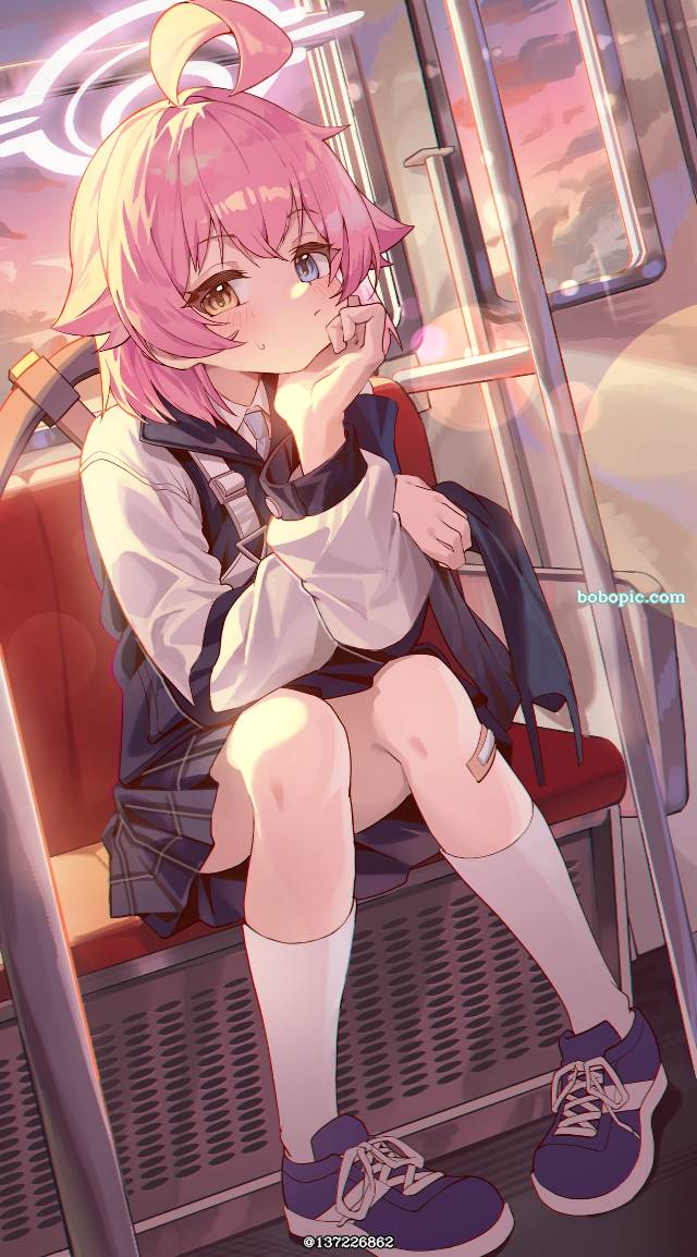 碧蓝档案, Hoshino, Takanashi Hoshino, 女孩子, 电车内