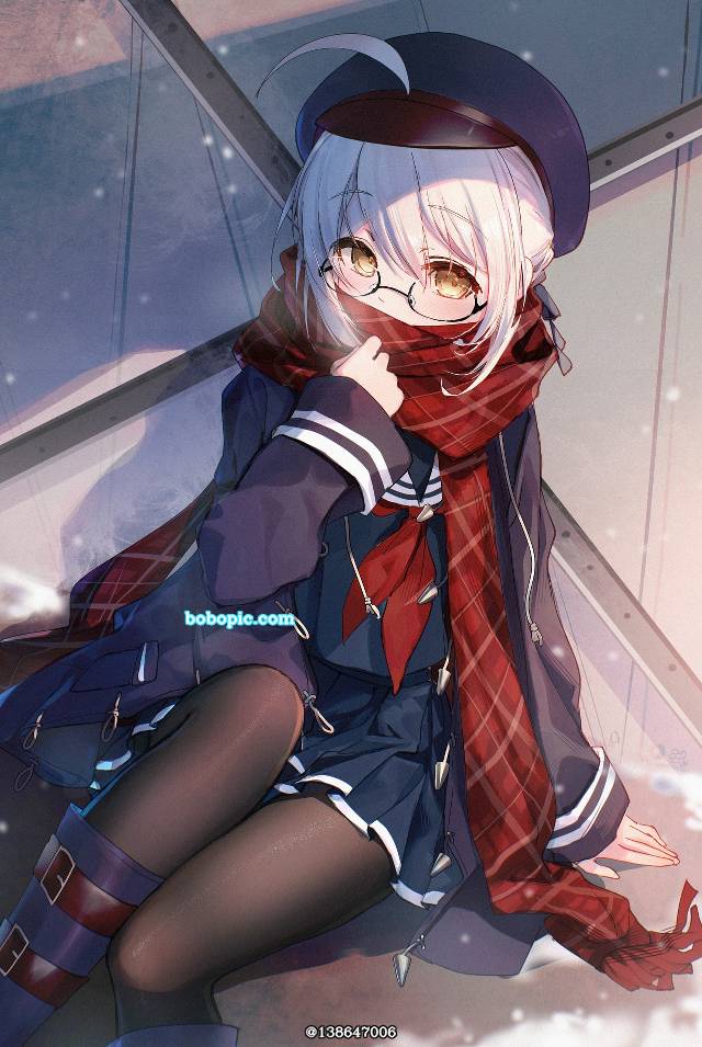 谜之女主角X〔Alter〕, 谜之女主角X〔Alter〕, 眼镜娘