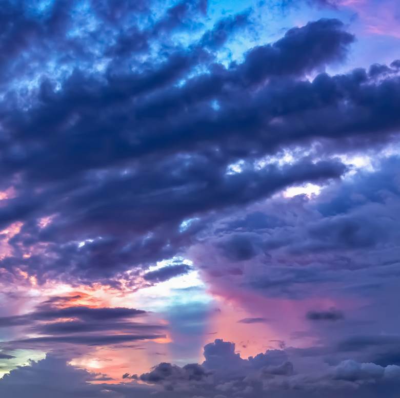 夜明けの时|星海空Hoshiumisora的云层天空插画图片